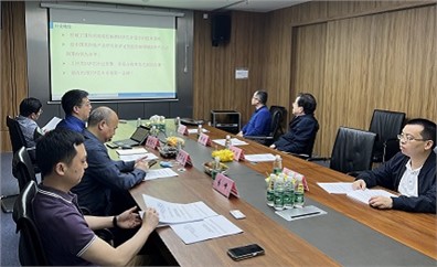 湖南省政協(xié)副主席、工商聯(lián)主席張健一行蒞臨進(jìn)芯電子指導(dǎo)工作